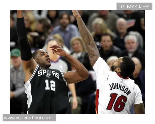 34号秀卡尔克布伦纳半场完美表现6投全中贡献13分4篮板1抢断1盖帽 34号秀卡尔克布伦纳半场完美表现6投全中贡献13分4篮板1抢断1盖帽