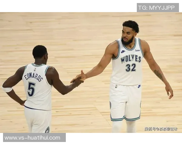 华子分享被唐斯隔扣经历感叹对手身材壮硕高度优势需团队支援 华子分享被唐斯隔扣经历感叹对手身材壮硕高度优势需团队支援