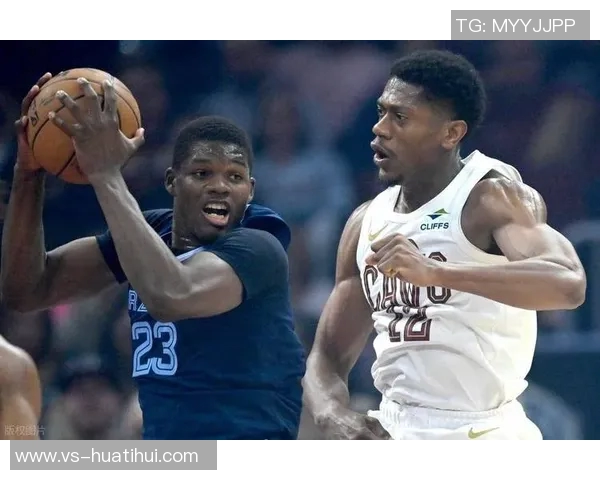 米切尔全场最高30分助球队锁定胜局末节狂砍14分展现绝对统治力 米切尔全场最高30分助球队锁定胜局末节狂砍14分展现绝对统治力