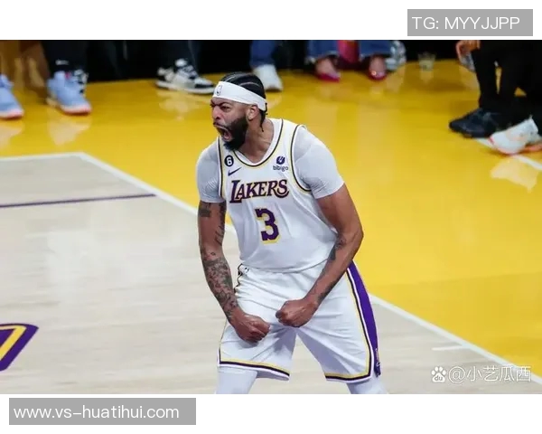 22-23赛季湖人队七名球员现身欧洲纳恩和加布里埃尔引人关注