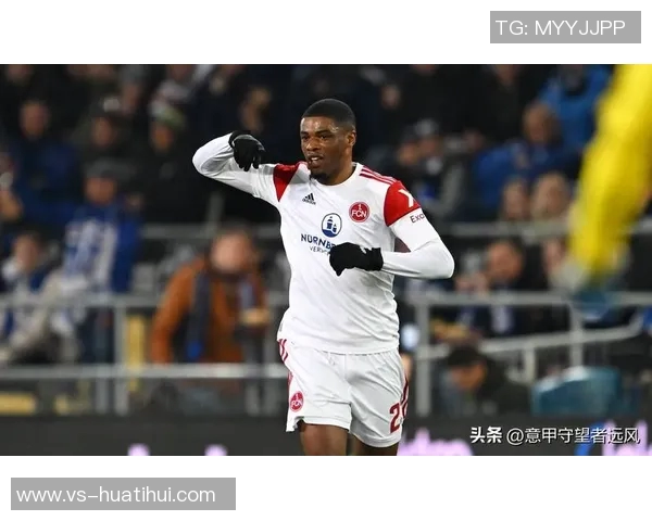 匈牙利费伦茨瓦罗斯足球俱乐部宣布与主帅罗比基恩续约成功 匈牙利费伦茨瓦罗斯足球俱乐部宣布与主帅罗比基恩续约成功