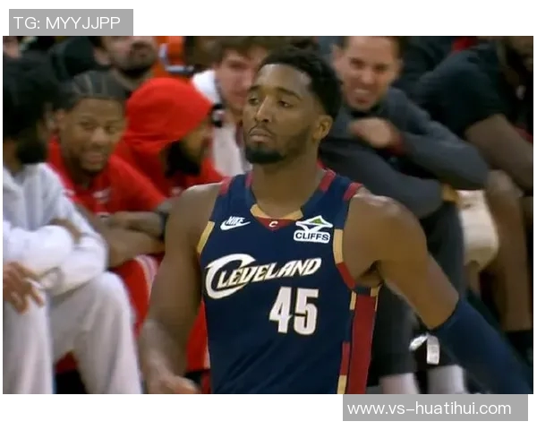 米切尔砍下42分表现惊艳但球队遗憾未能逆转胜局